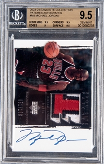 2003-04 UD Exquisite Collection Patches #MJ Michael Jordan Signed Card (#051/100) – BGS GEM MINT 9.5/BGS 10